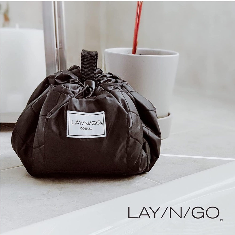 LAY/N/GO Cosmo Travel Washable Cosmetic Bag, 20” when flat, plenty of pockets - Picture 6 of 9